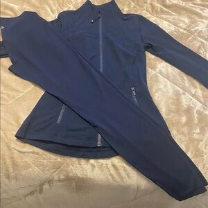 Lululemon Women's Navy Blue Activewear Set